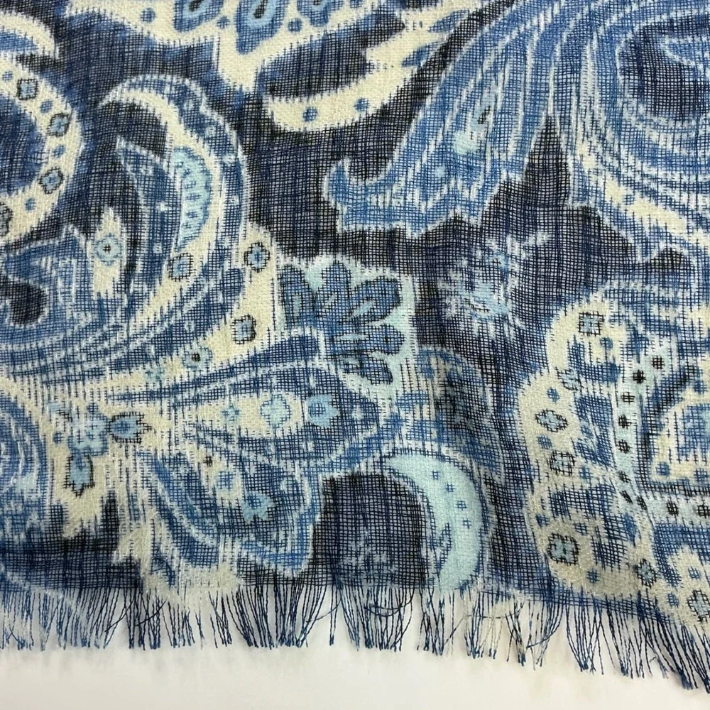 Chaps Blue Paisley Scarf Women OS NWT Lightweight Eyelash Fringe CF0026